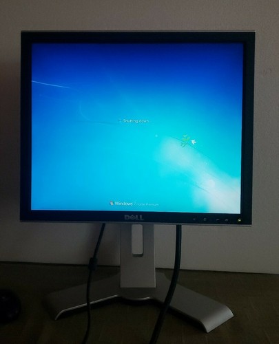 Dell computer monitor - 17",
