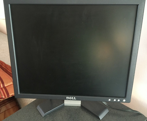 Dell lcd square computer - 17",